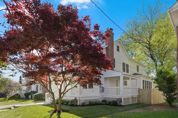 $2,195,000 | 22 West Spring Street, Alexandria, VA 22301
