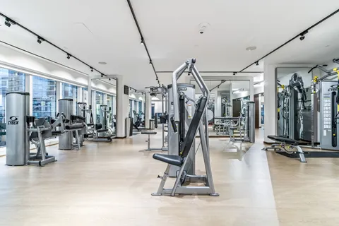 $4,200,000 | 1 West End Avenue, Unit 9D | Upper West Side