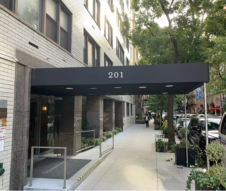 201 East 21st Street, Unit 7D Manhattan, NY 10010 - Photo 8 of 9