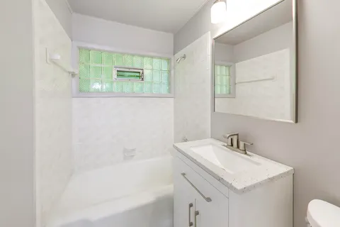 $200,000 | 413 Winnemac Street, Park Forest, IL 60466