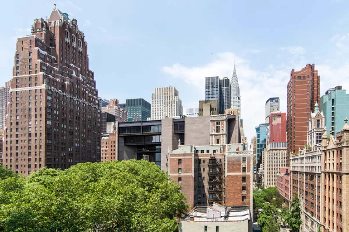 45 Tudor City Place, Unit 901 Manhattan, NY 10017 - Photo 13 of 16