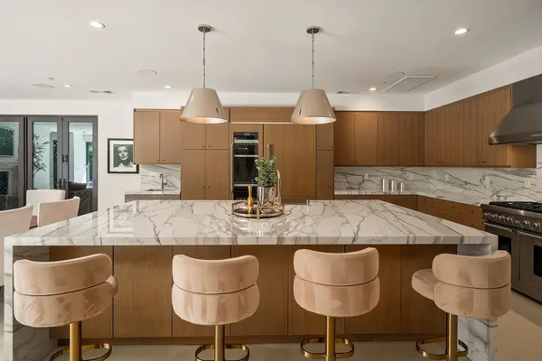 $4,100,000 | Laurel Canyon Road, Los Angeles, CA 90046