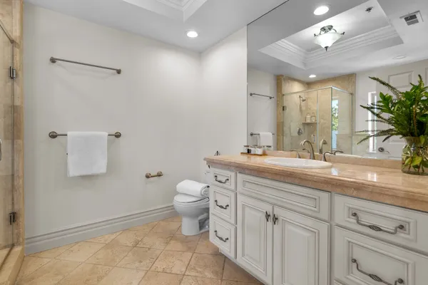 $1,195,000 | 10364 Almayo Avenue, Unit 305, Los Angeles, CA 90064