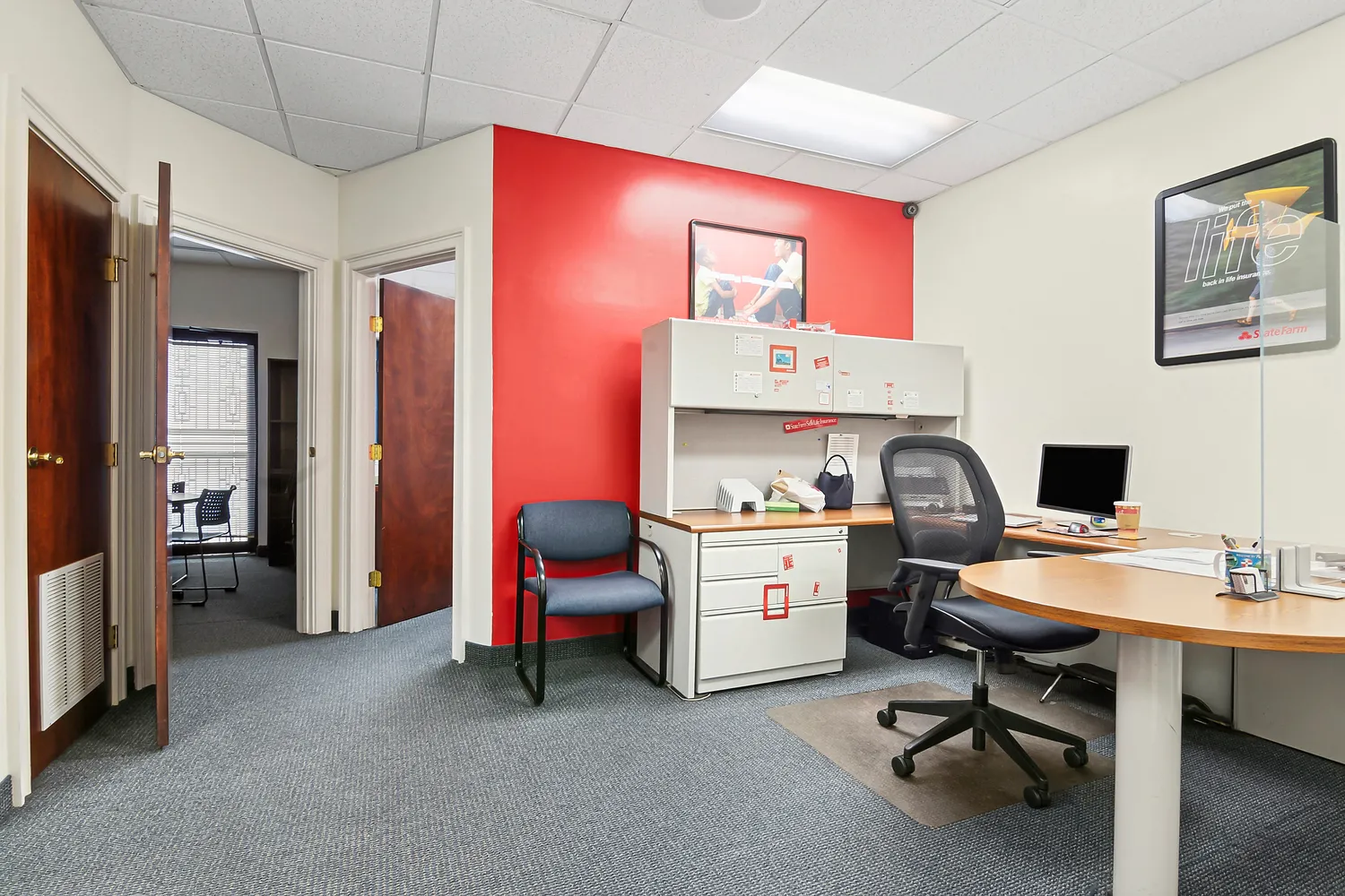 a view of a workspace with workspace