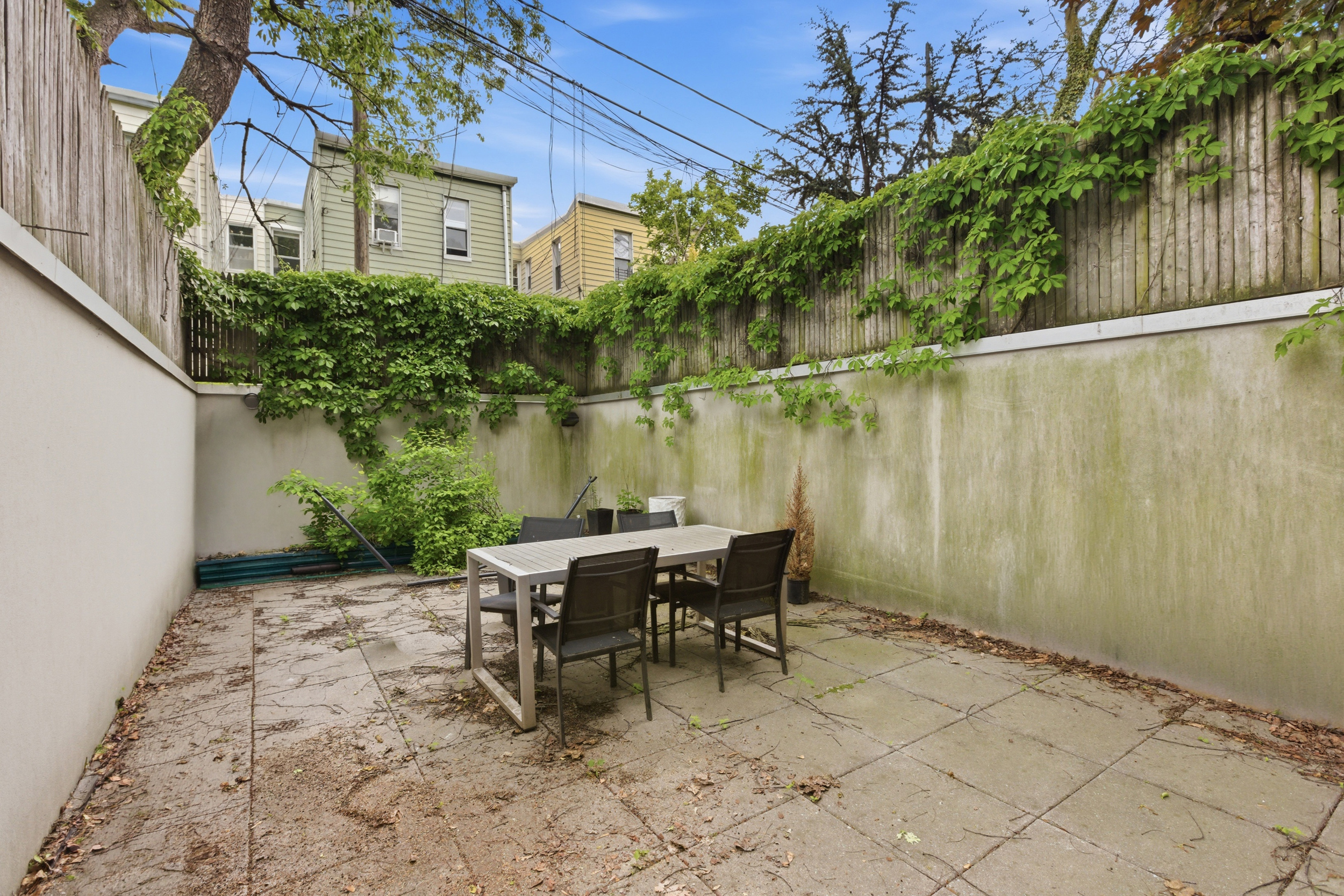 146 Diamond Street Brooklyn, NY 11222 - Photo 13 of 14 Gallery Image 13