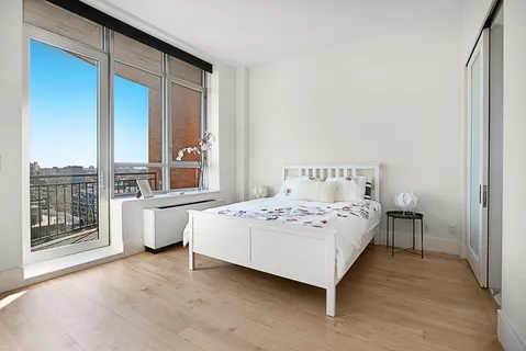 $2,350,000 | 20 Bayard Street, Unit 12A | Williamsburg