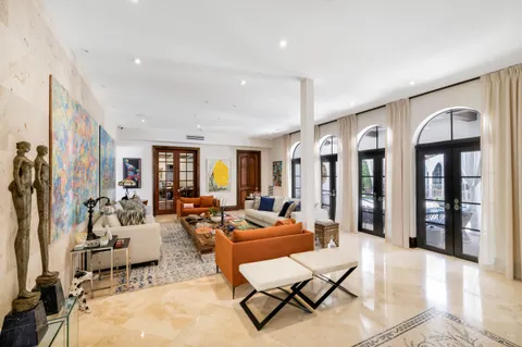 $8,200,000 | 6864 Southwest 68th Street, South Miami, FL 33143