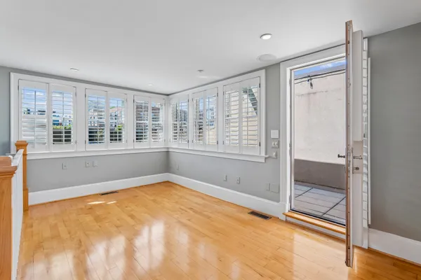 $9,500 | 1343 Q Street Northwest, Unit B, Washington, DC 20009