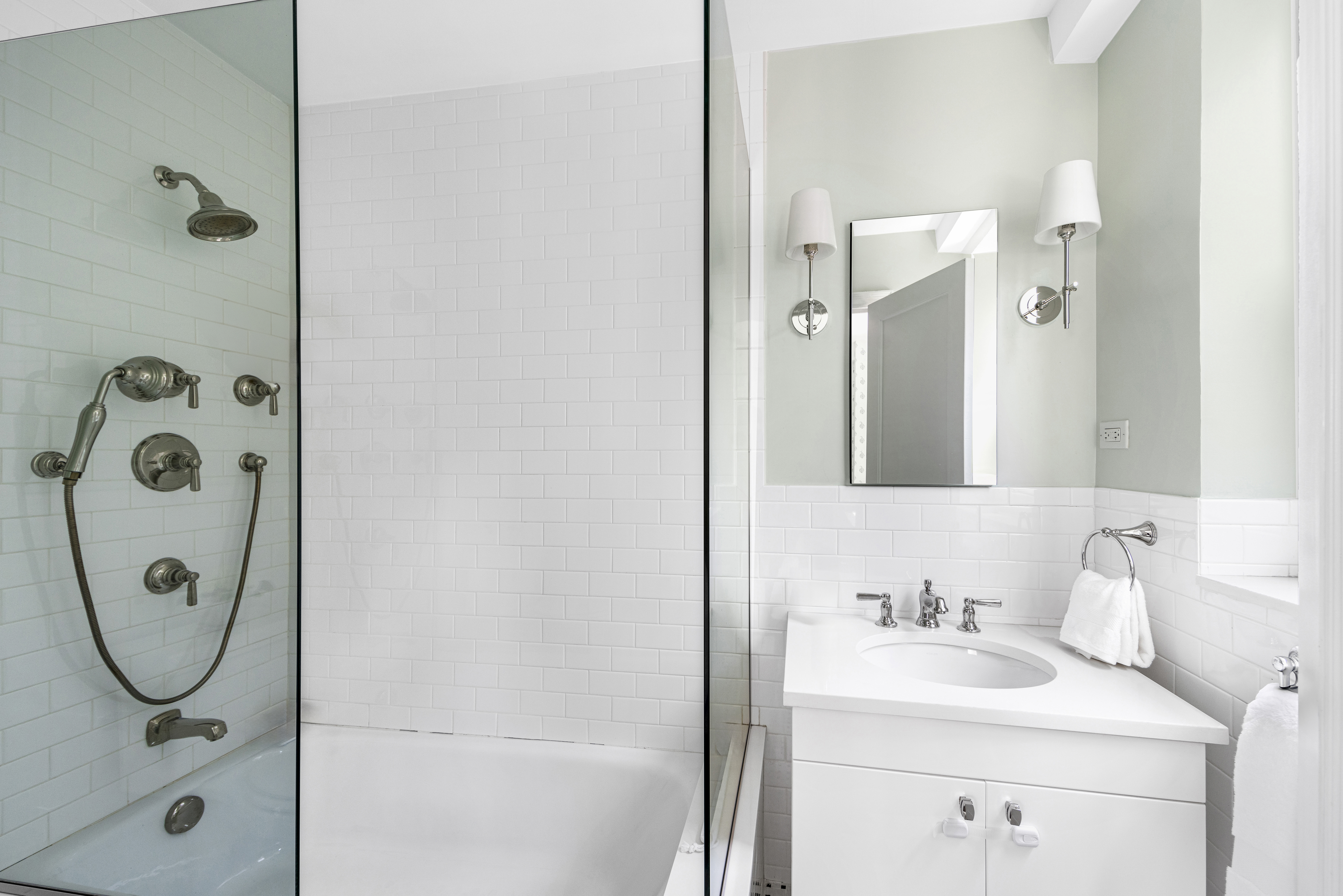 400 East 52nd Street, Unit 15D Manhattan, NY 10022 - Photo 17 of 23