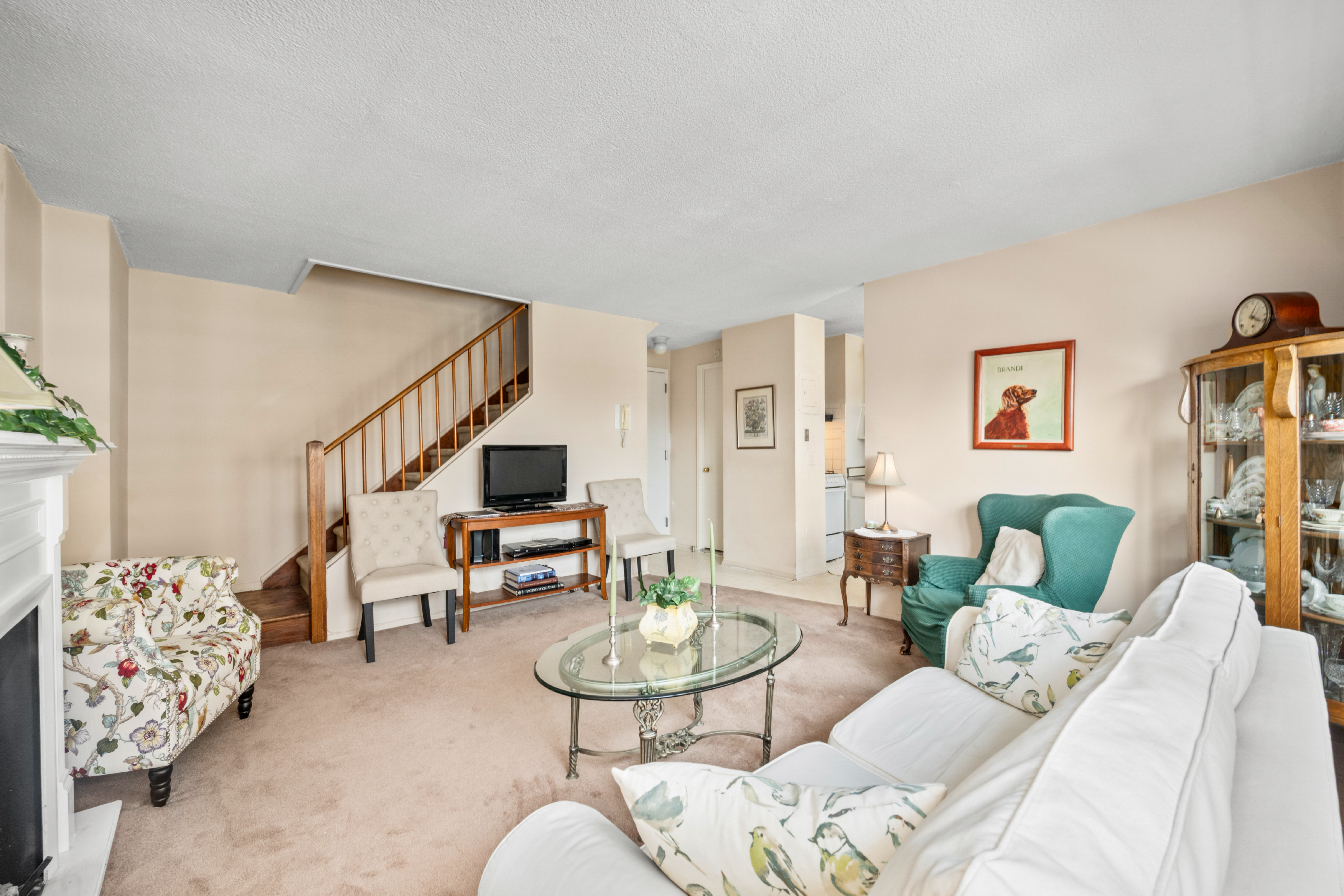 609 Columbus Avenue, Unit 14C Manhattan, NY 10024 - Photo 2 of 8 a living room with furniture and a dining room