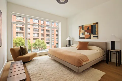 $4,050,000 | 555 West 22nd Street, Unit 4CE | Chelsea