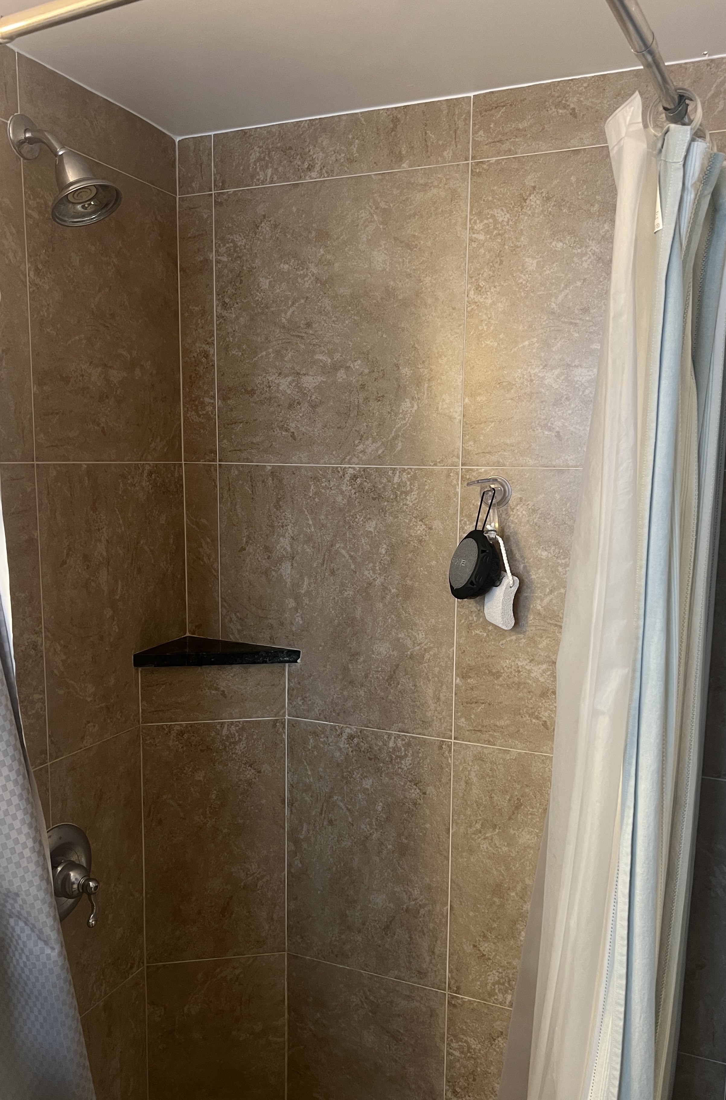 534 Hoover Street Oceanside, CA 92054 - Photo 28 of 31 a bathroom with a shower