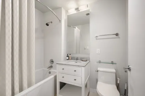 $14,250 | 125 West 22nd Street, Unit 8B | Chelsea