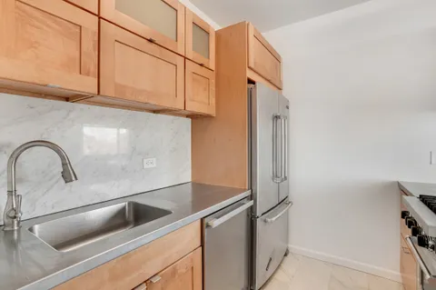 $1,995,000 | 360 East 88th Street, Unit 33B | Upper East Side