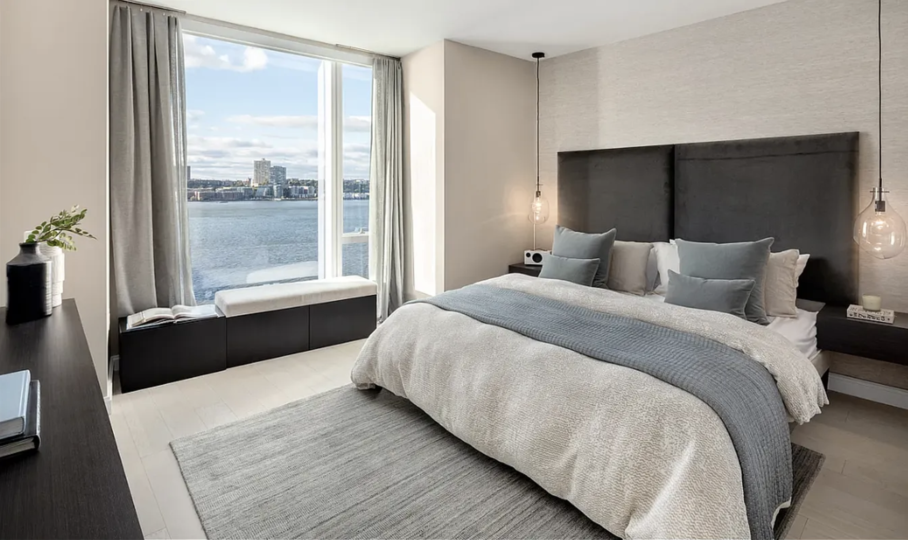 30 Riverside Boulevard, Unit 1414 Manhattan, NY 10069 - Photo 2 of 18