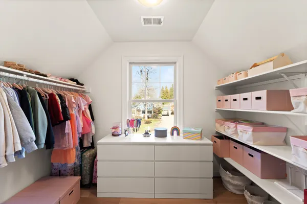 $2,550,000 | 8621 McHenry Street, Vienna, VA 22180