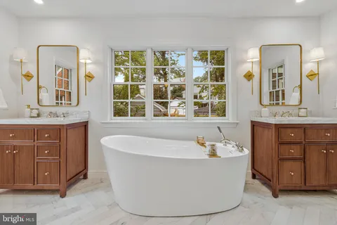 $2,395,000 | 2921 Legation Street Northwest, Washington, DC 20015
