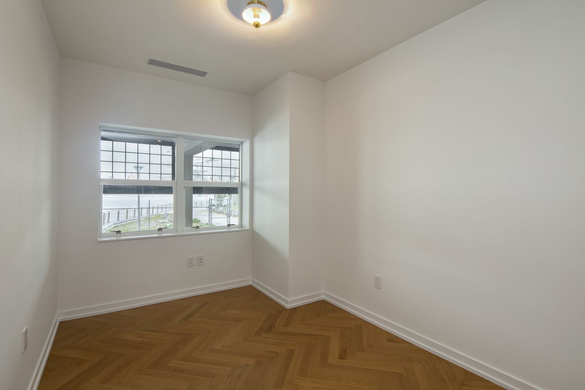 184 Kent Avenue, Unit C107 Brooklyn, NY 11249 - Photo 5 of 11