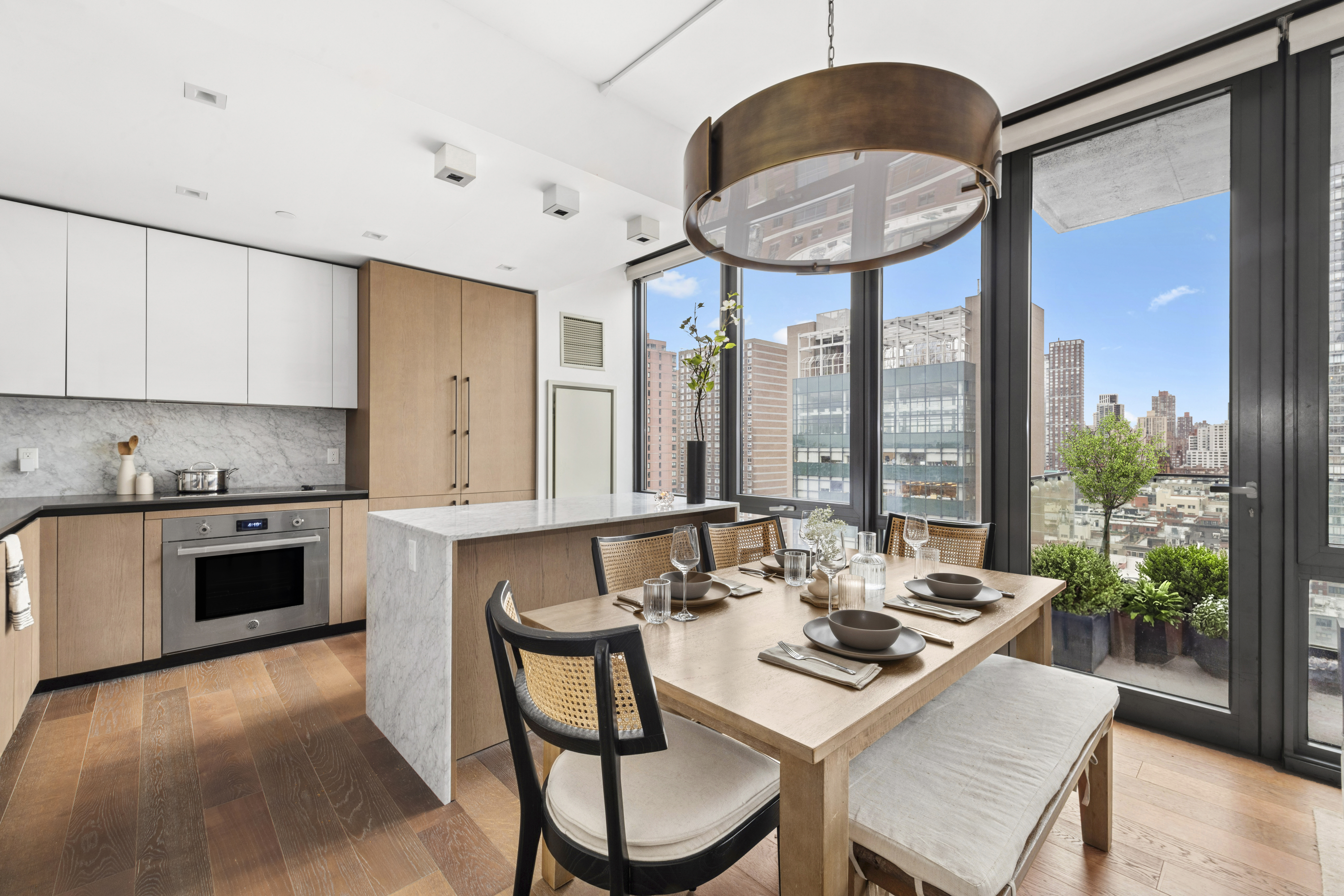 302 East 96th Street, Unit PH3S Manhattan, NY 10128 - Photo 2 of 20