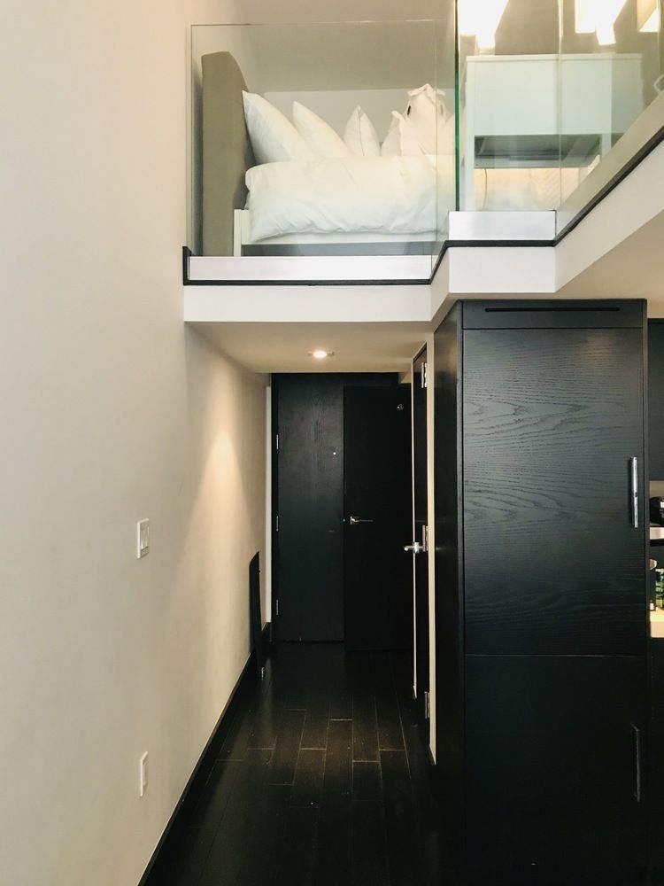 254 Park Avenue South, Unit 4K Manhattan, NY 10010 - Photo 4 of 10 a view of entryway