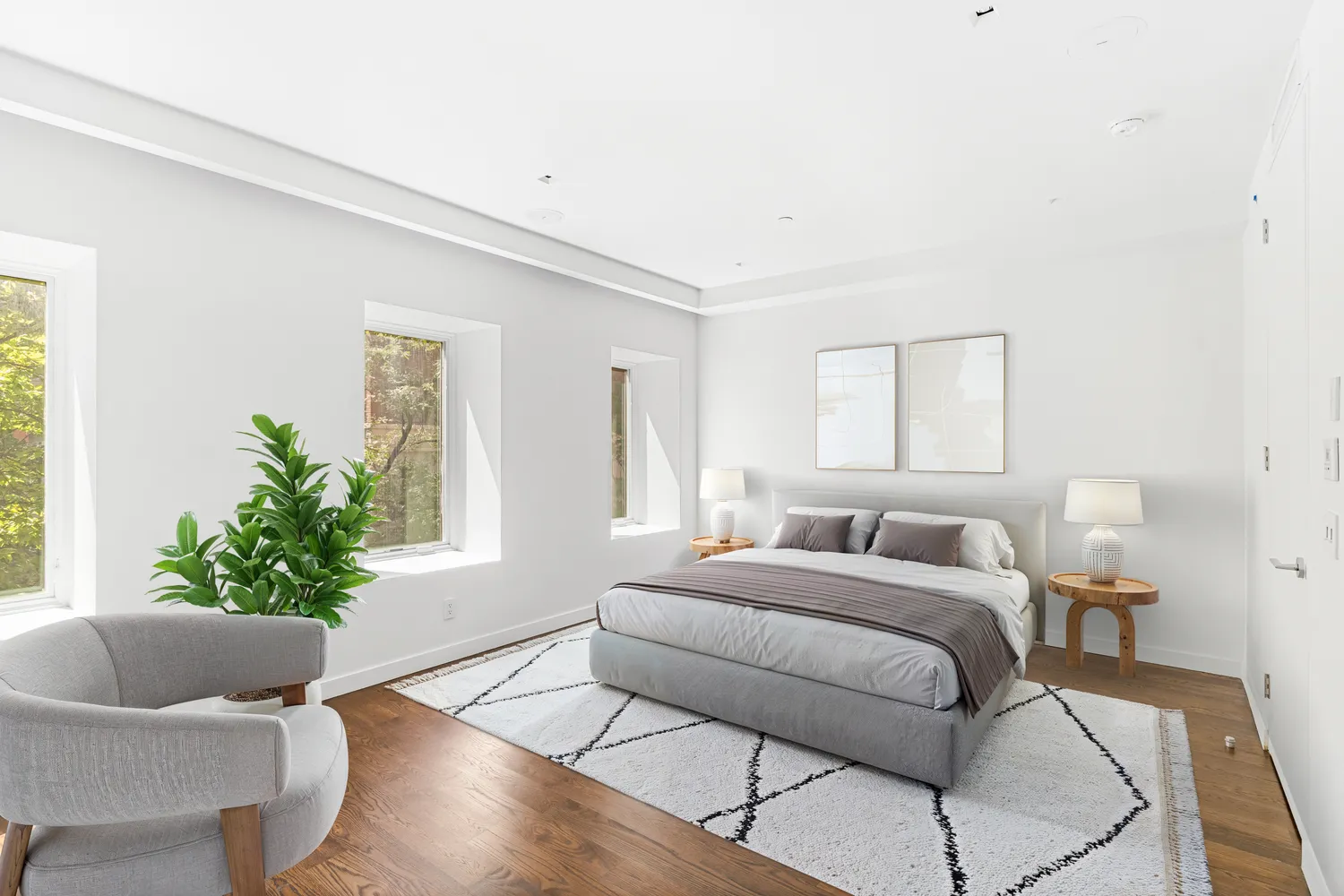 $35,000 | 135 East 38th Street | Murray Hill