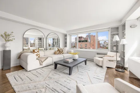 $2,795,000 | 2 Charlton Street, Unit 11LM | Hudson Square