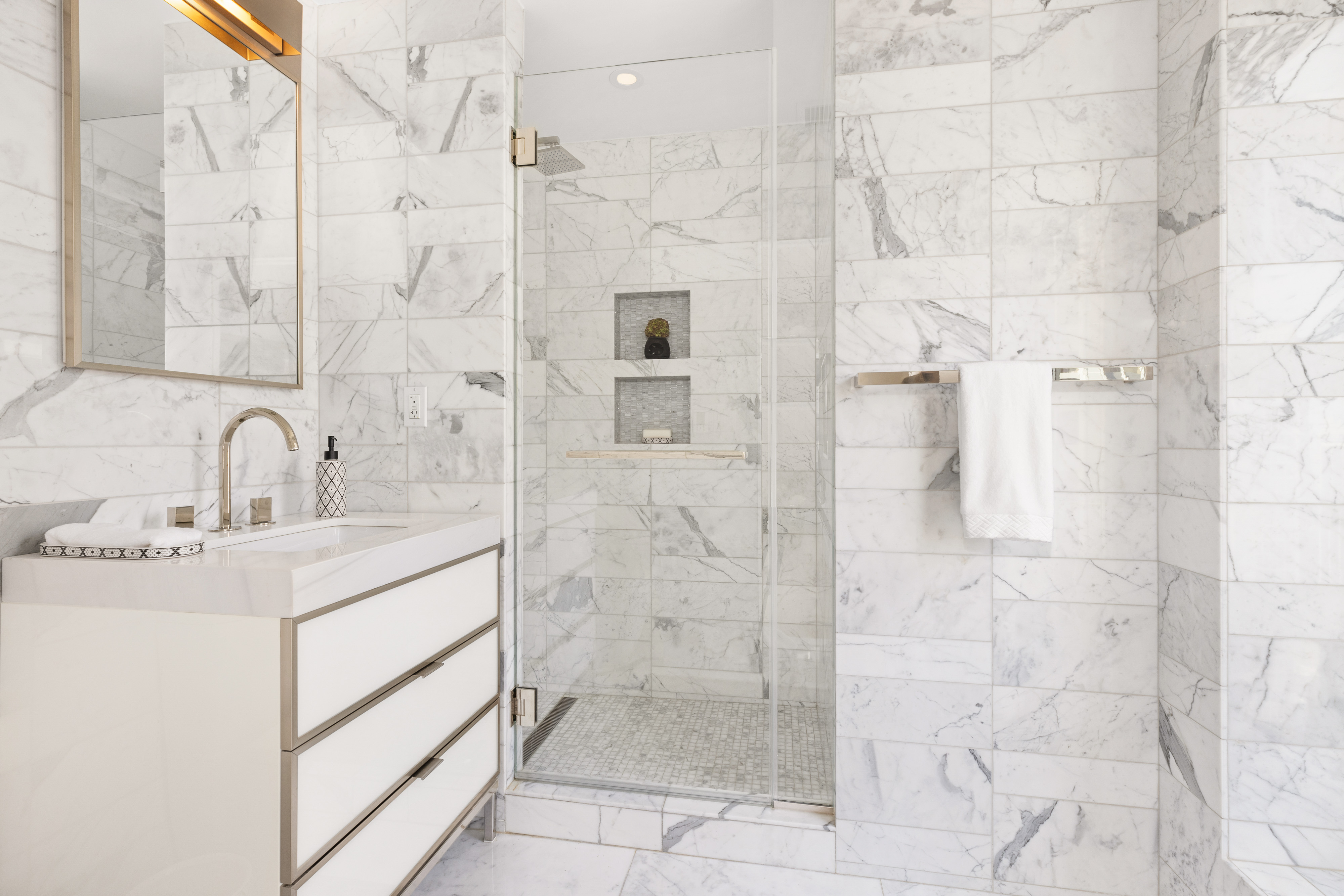 135 West 52nd Street, Unit PH2 Manhattan, NY 10019 - Photo 13 of 35