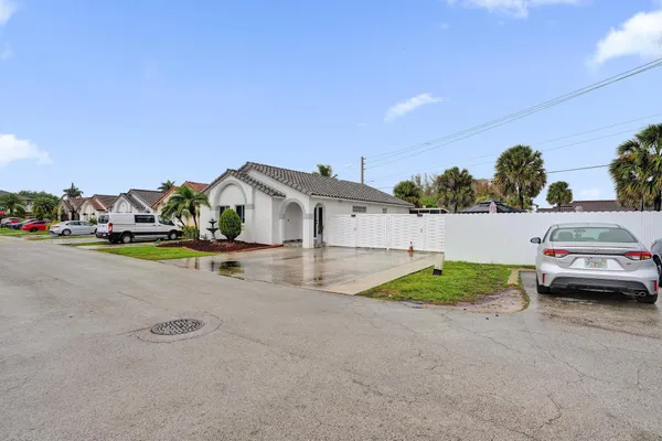 $649,990 | 7635 Northwest 168th Terrace, Hialeah, FL 33015