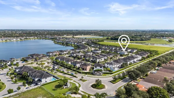 $1,290,000 | 15450 Northwest 88th Avenue, Miami Lakes, FL 33018