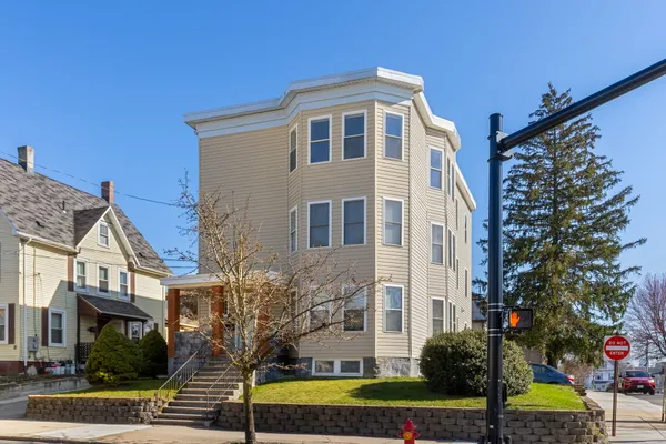 Contact Agent | 82 Medford Street, Unit 3, Malden, MA 02148