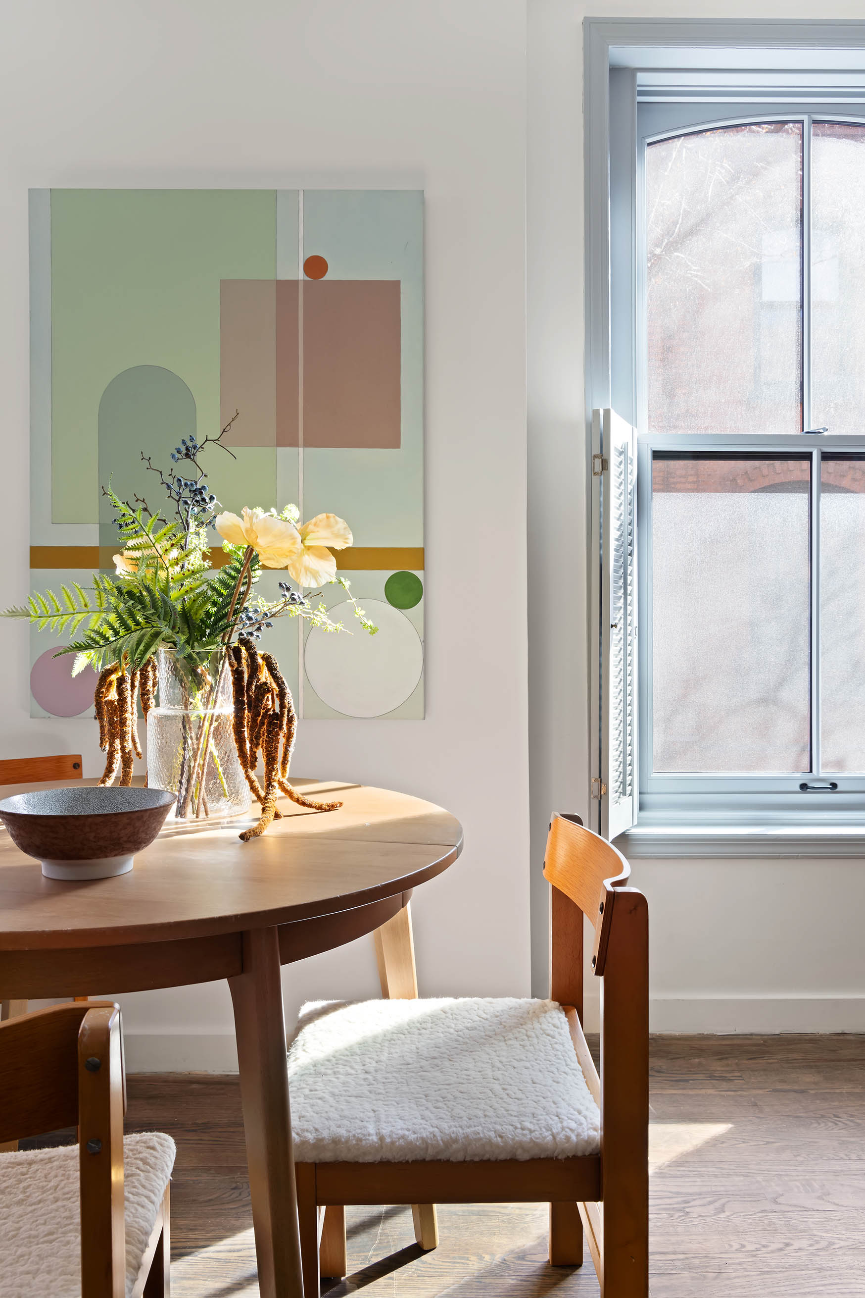 148 Warren Street Brooklyn, NY 11201 - Photo 7 of 20 a view of a dining room with furniture and window