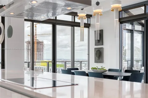 $5,799,900 | 88 Southwest 7th Street, Unit PH4303, Miami, FL 33130