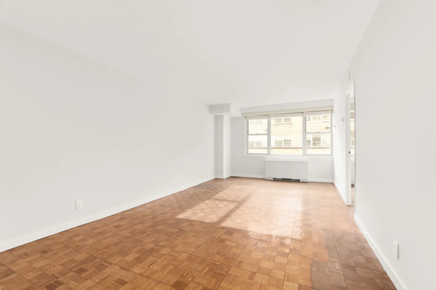 $535,000 | 520 East 72nd Street, Unit 10H | Lenox Hill