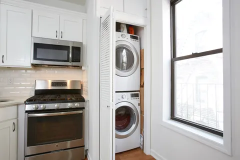 $4,850 | 567 6th Street, Unit 7 | Park Slope