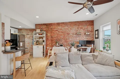$230,000 | 211 Christian Street, Unit C, Philadelphia, PA 19147