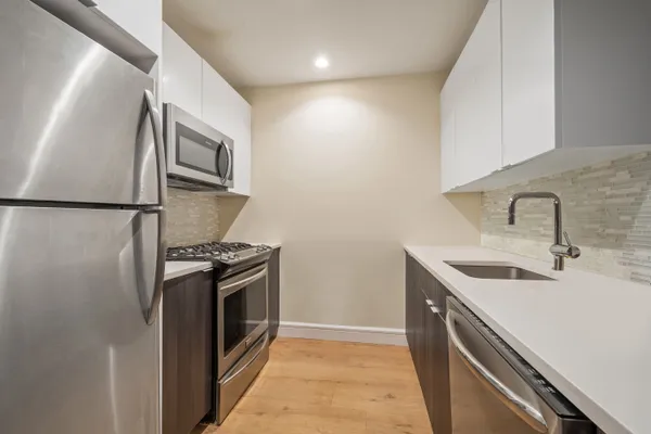 $1,488,000 | 25-19 43rd Avenue, Unit 508 | Long Island City