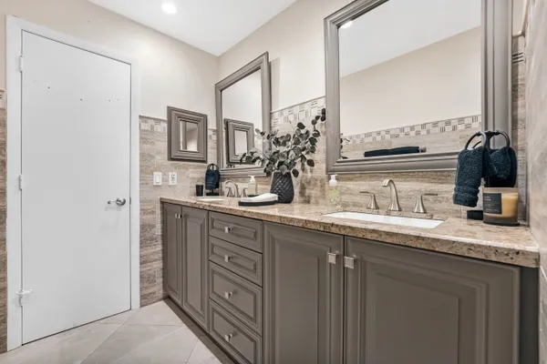 $5,900 | 9600 Northwest 18th Street, Plantation, FL 33322