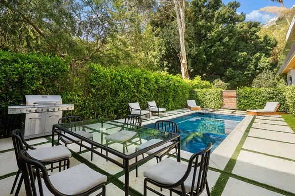 $4,100,000 | Laurel Canyon Road, Los Angeles, CA 90046
