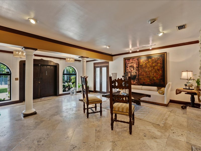 1150 North Biscayne Point Road Miami Beach, FL 33141 - Photo 13 of 65 Gallery Image 13