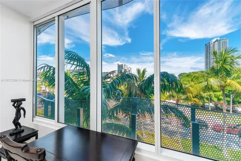 $1,050,000 | 2100 Park Avenue, Unit 301, Miami Beach, FL 33139