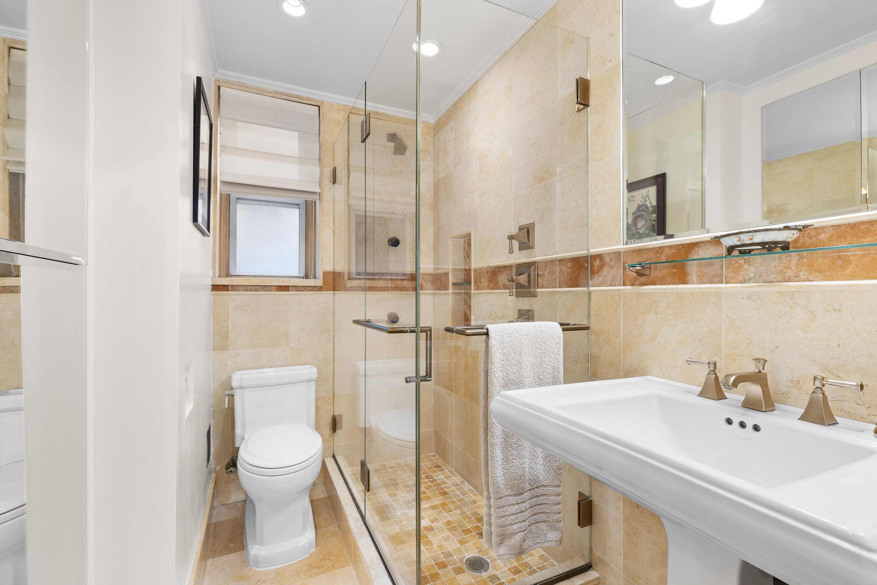 225 East 79th Street, Unit 8D Manhattan, NY 10075 - Photo 5 of 6