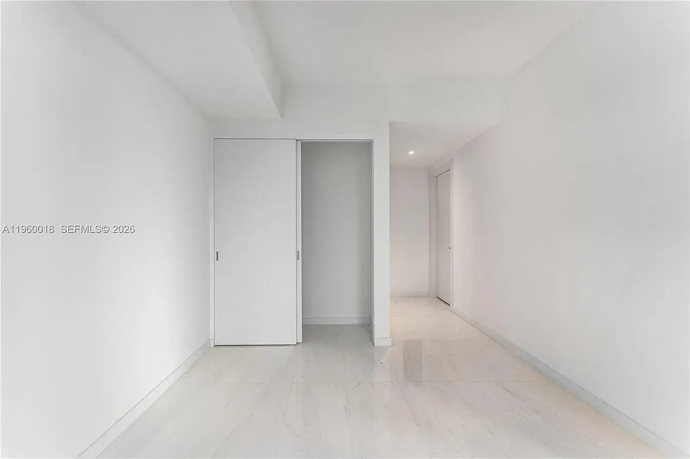 $1,850,000 | 300 Biscayne Blvd Way, Unit 2009, Miami, FL 33131