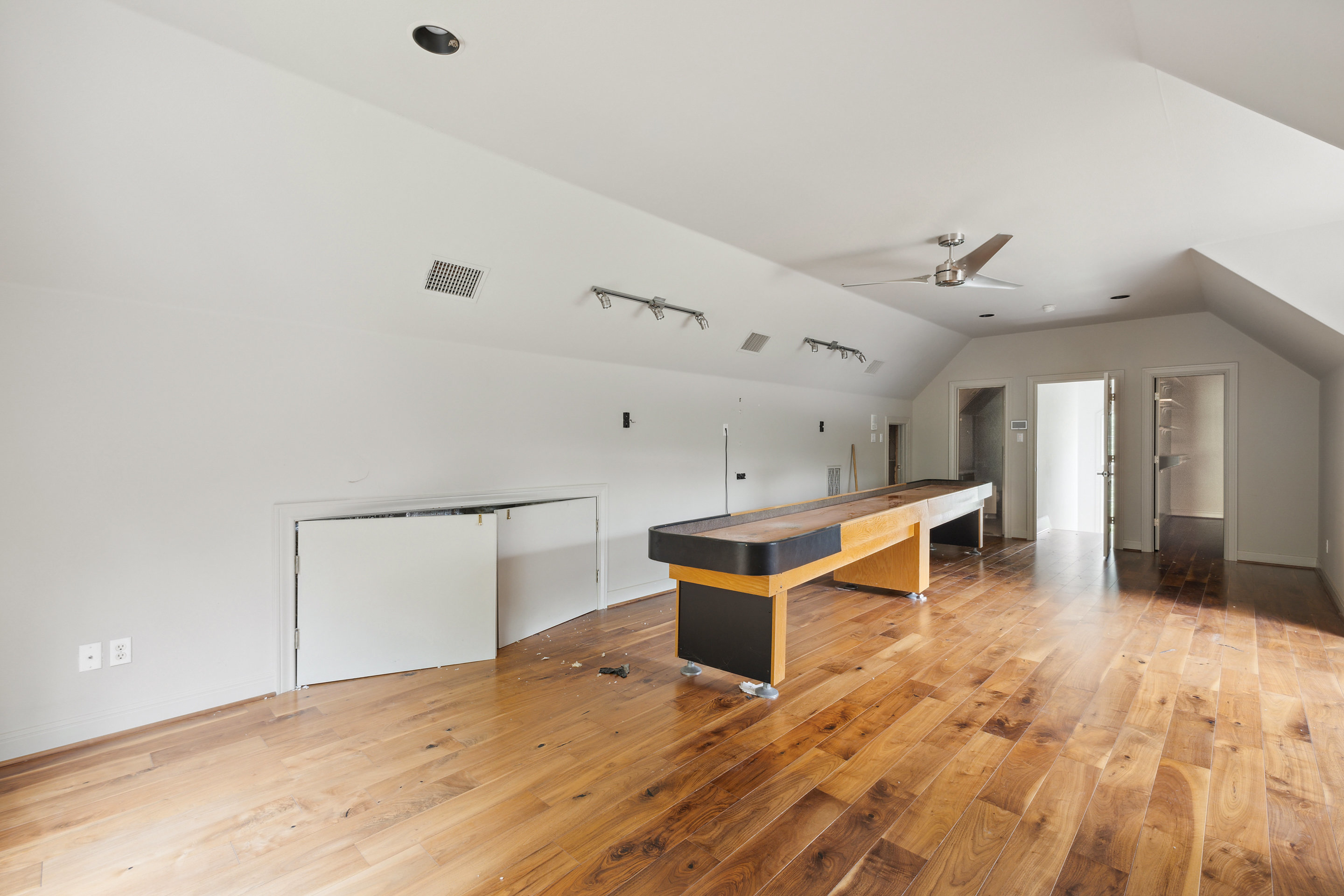 1505 Rockcliff Road Austin, TX 78746 - Photo 17 of 40