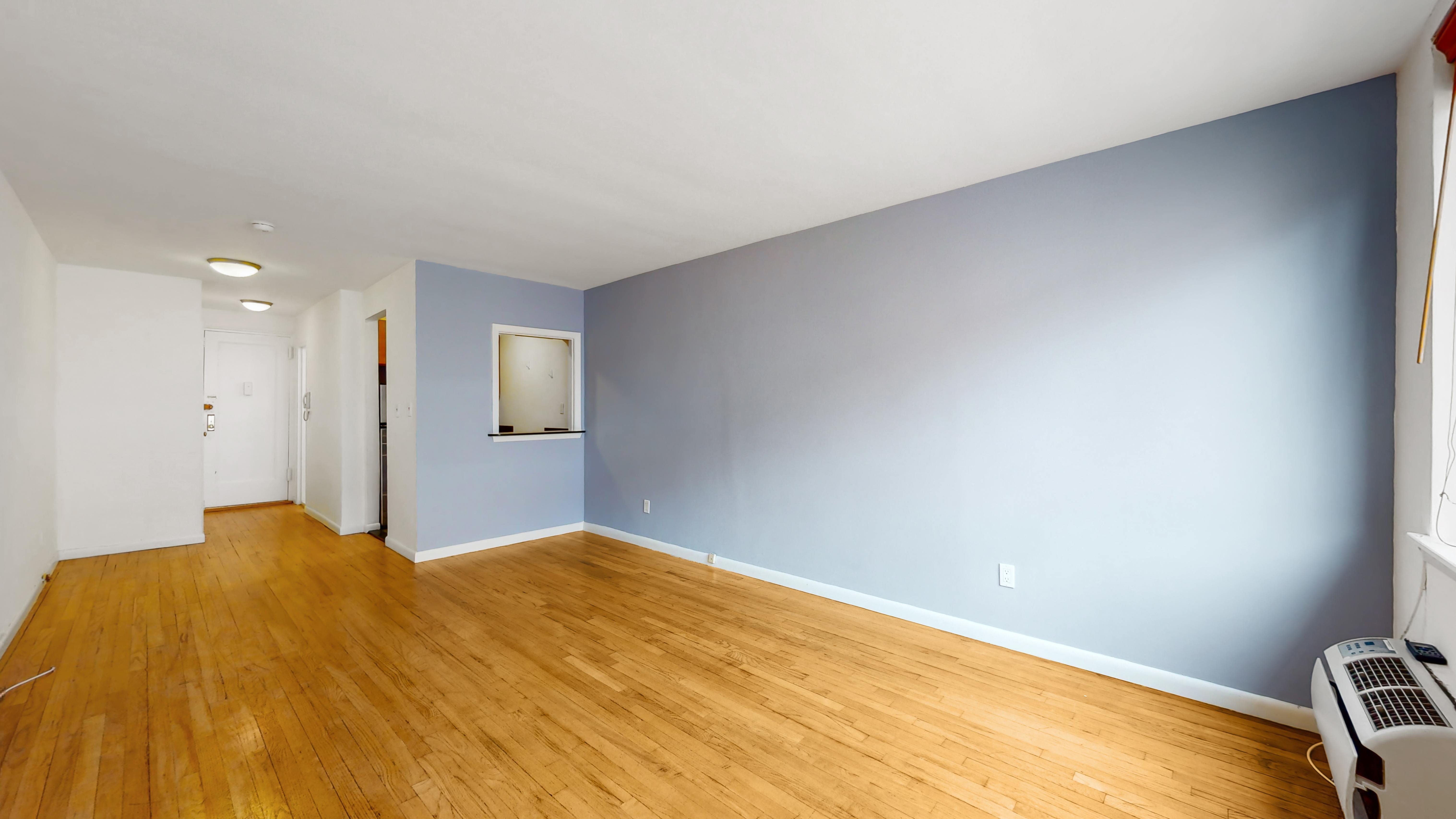 212 East 77th Street, Unit 4E Manhattan, NY 10075 - Photo 4 of 10
