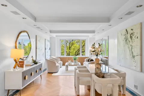 $2,895,000 | 120 Central Park South, Unit 6AB | Central Park South