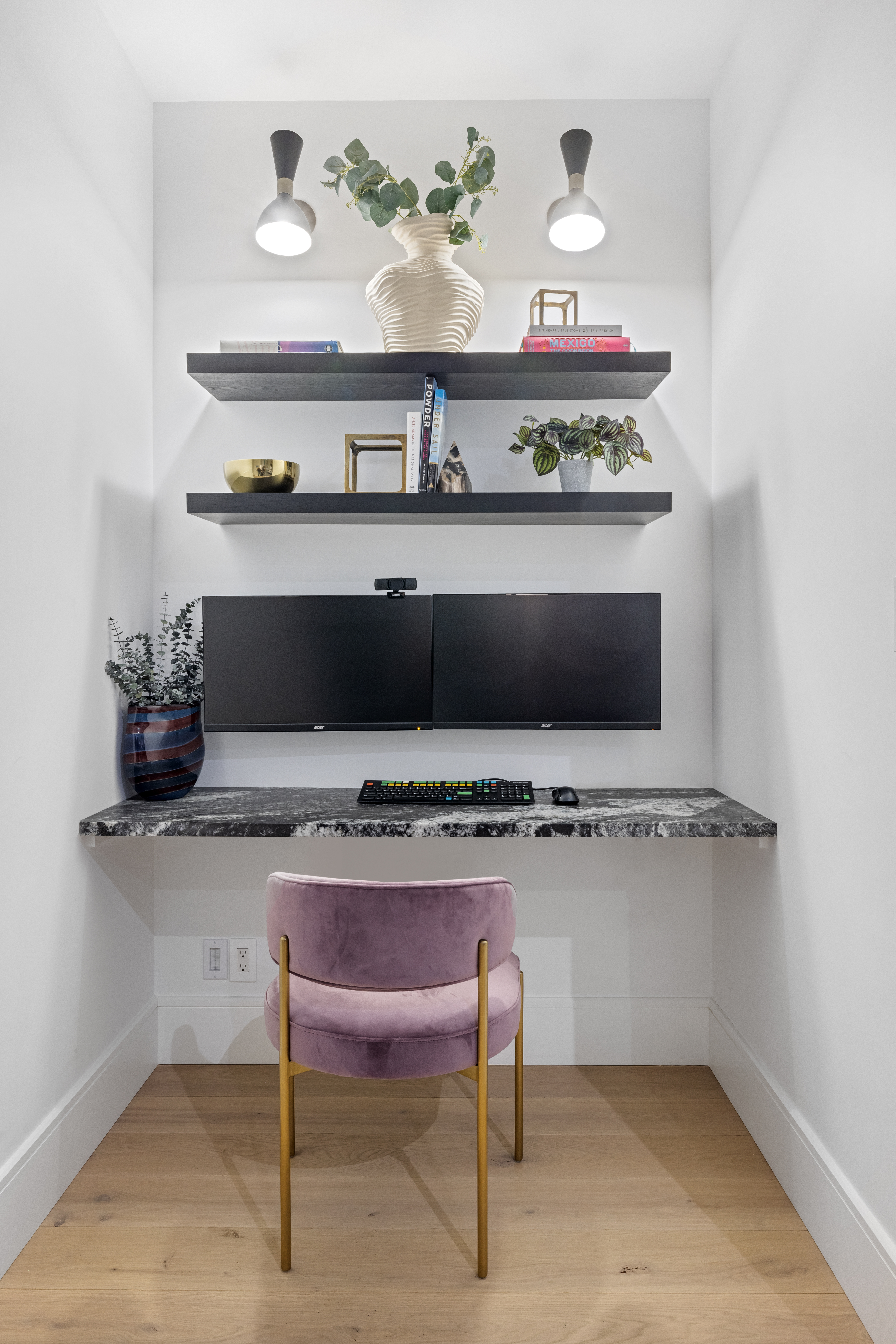 360 Furman Street, Unit 508 Brooklyn, NY 11201 - Photo 8 of 28 a room with a table and potted plant