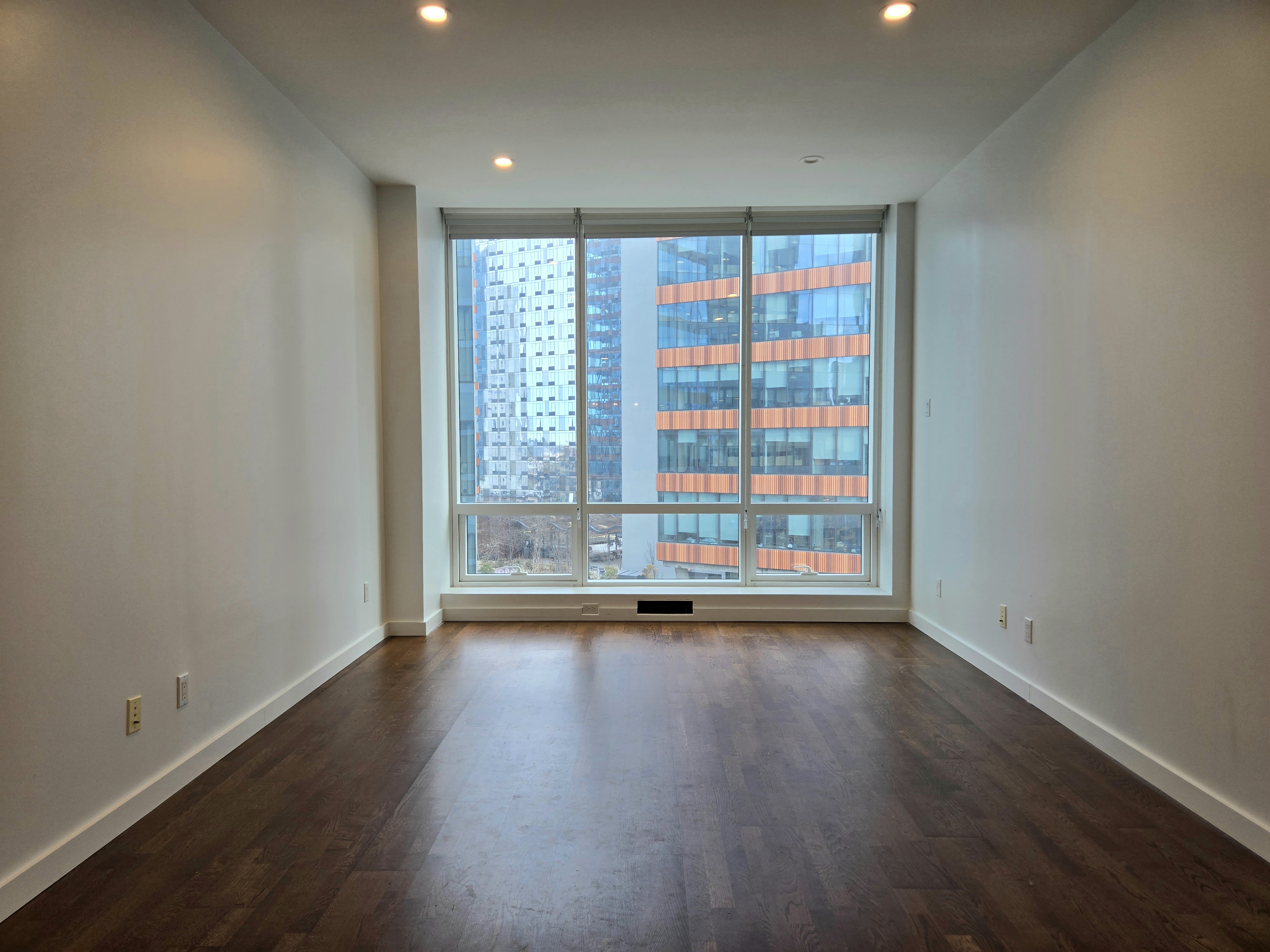 27-17 42nd Road, Unit 10G Queens, NY 11101 - Photo 2 of 8