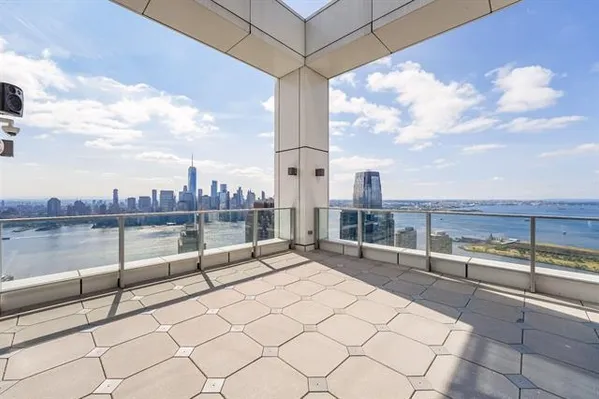 $7,875 | 25 Columbus Drive, Unit 4314, Jersey City, NJ 07302
