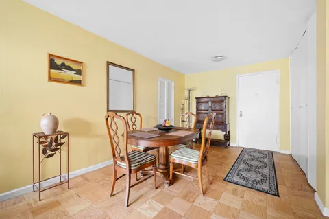 $600,000 | 165 West 66th Street, Unit 2R | Upper West Side