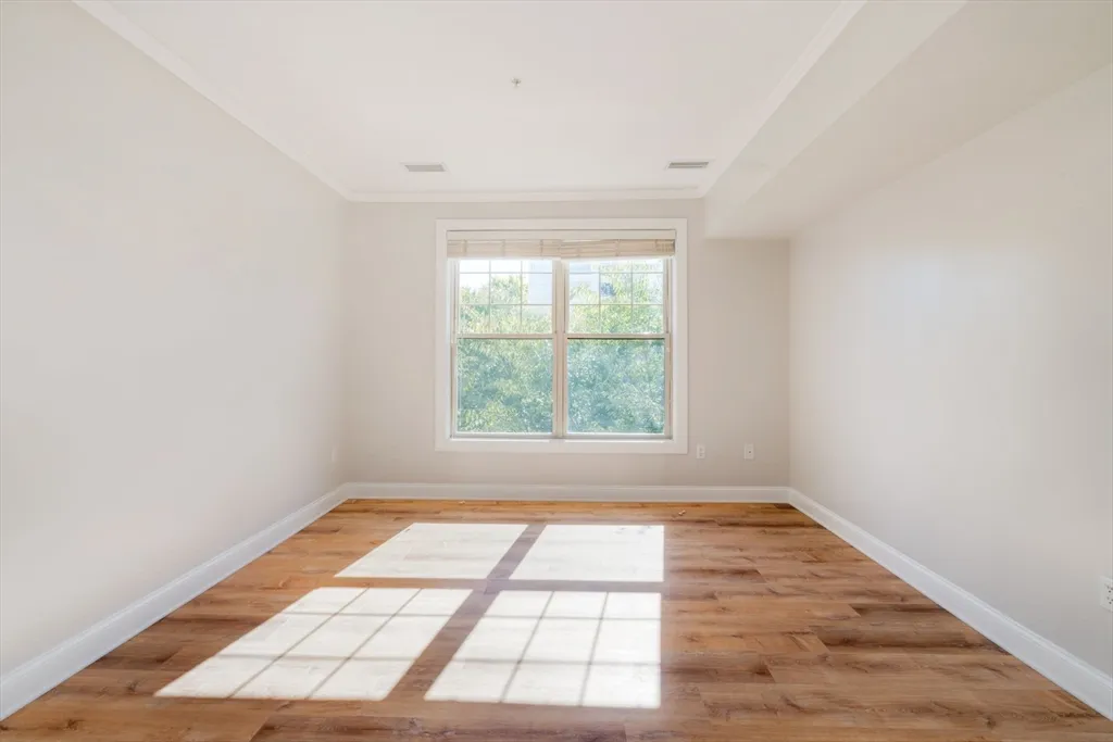 Contact Agent | 248 Albion Street, Unit 321, Wakefield, MA 01880